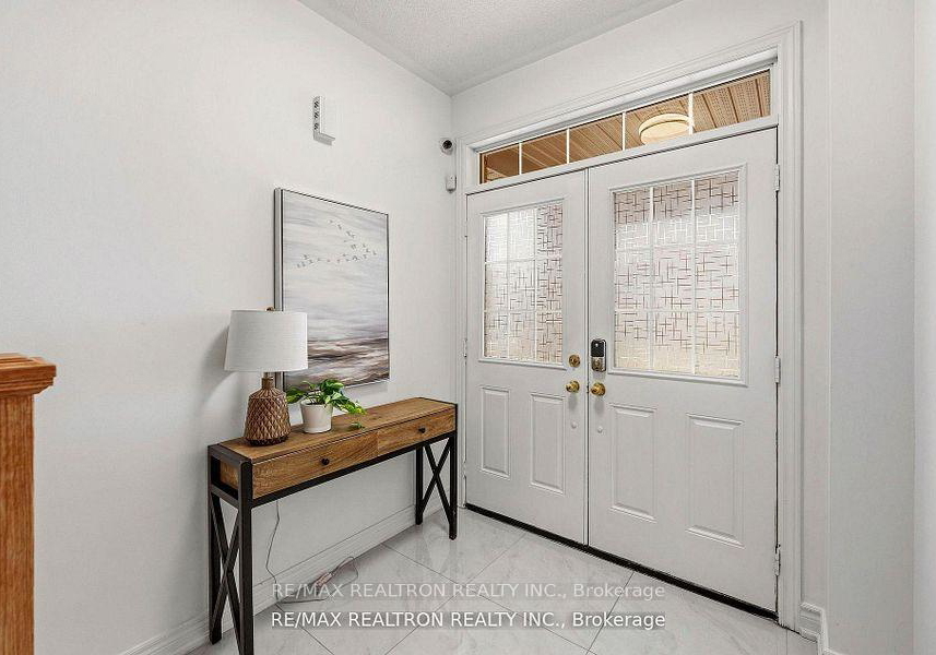 30-glacier-crescent-scarborough-ontario-e13234118