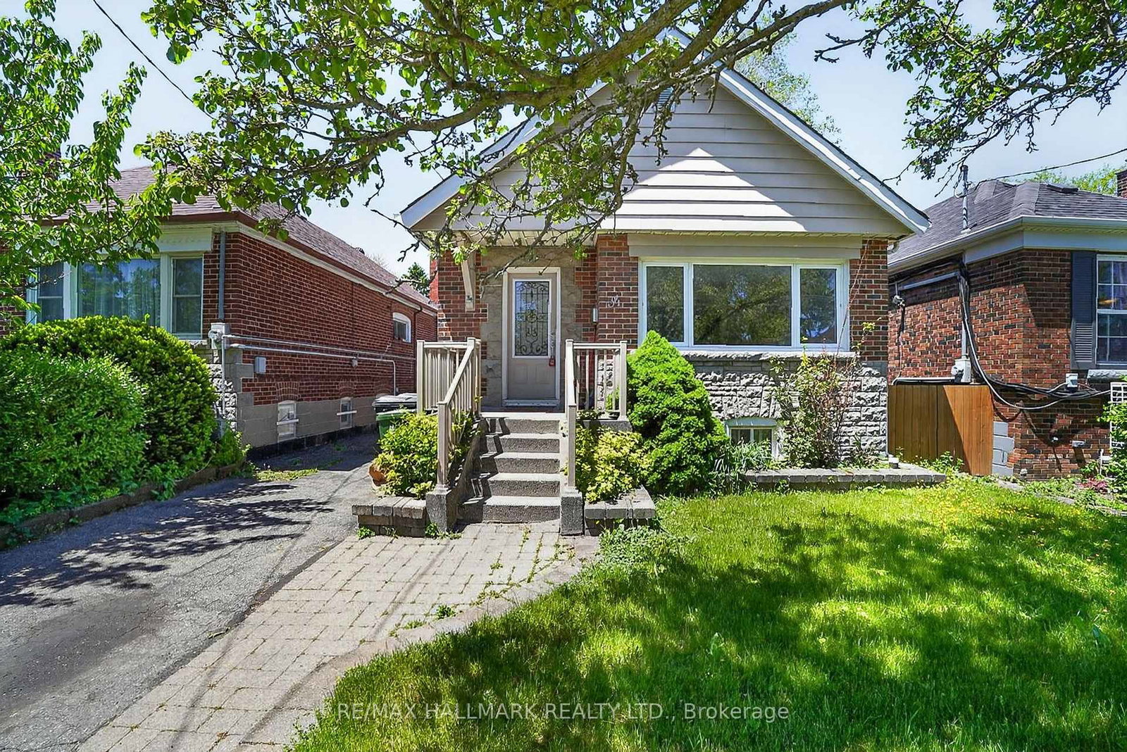 34-clonmore-drive-scarborough-ontario-e13234236