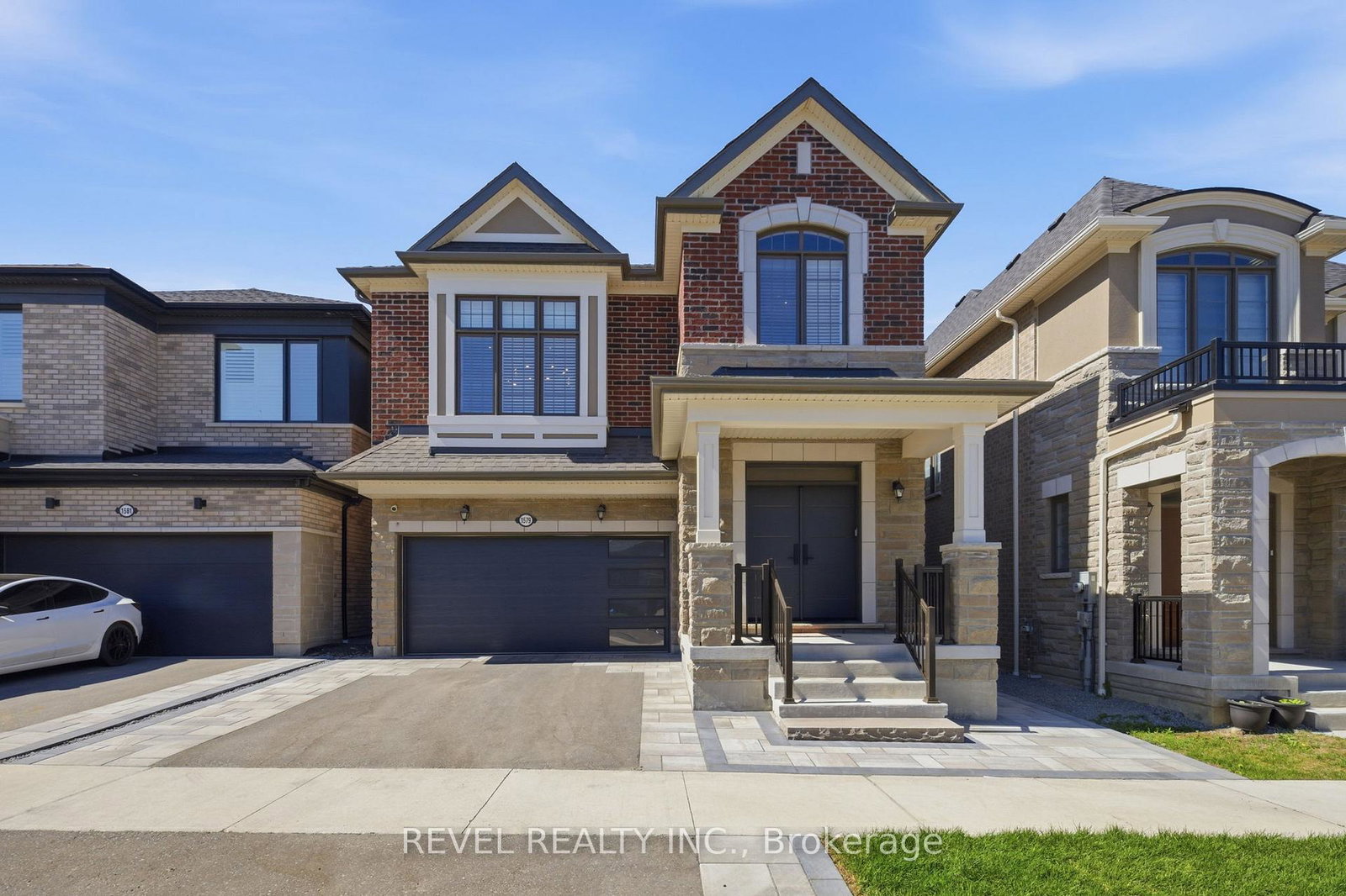 1579-scarlett-trail-pickering-ontario-e13234356