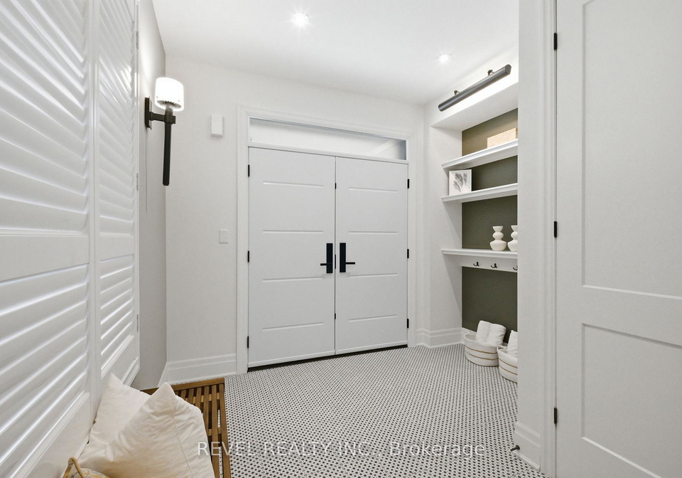 1579-scarlett-trail-pickering-ontario-e13234356