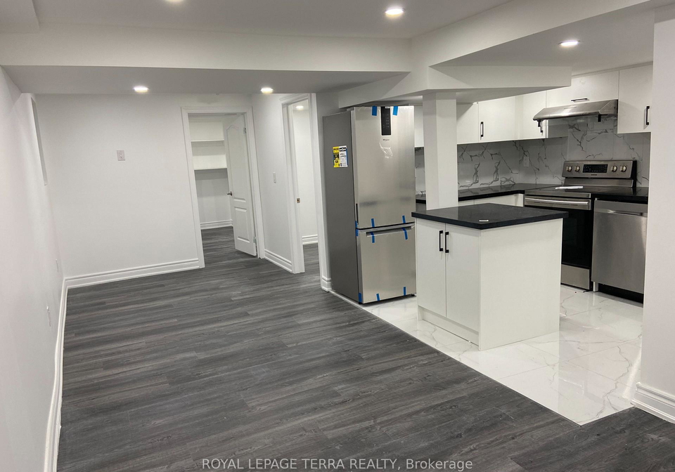 44-howling-crescent-ajax-ontario-e13234902