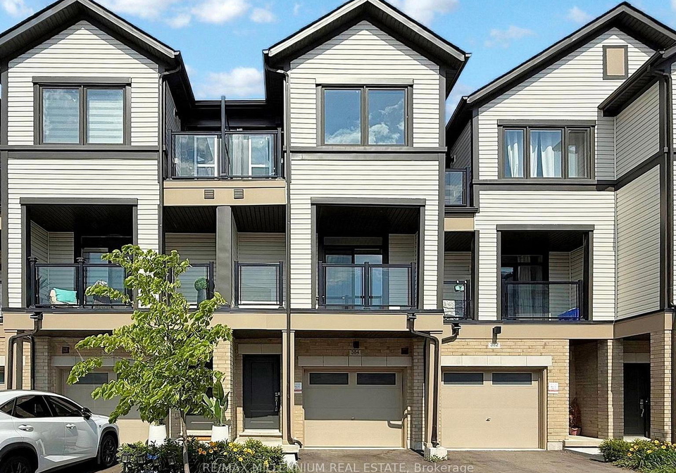384-okanagan-path-oshawa-ontario-e13235334