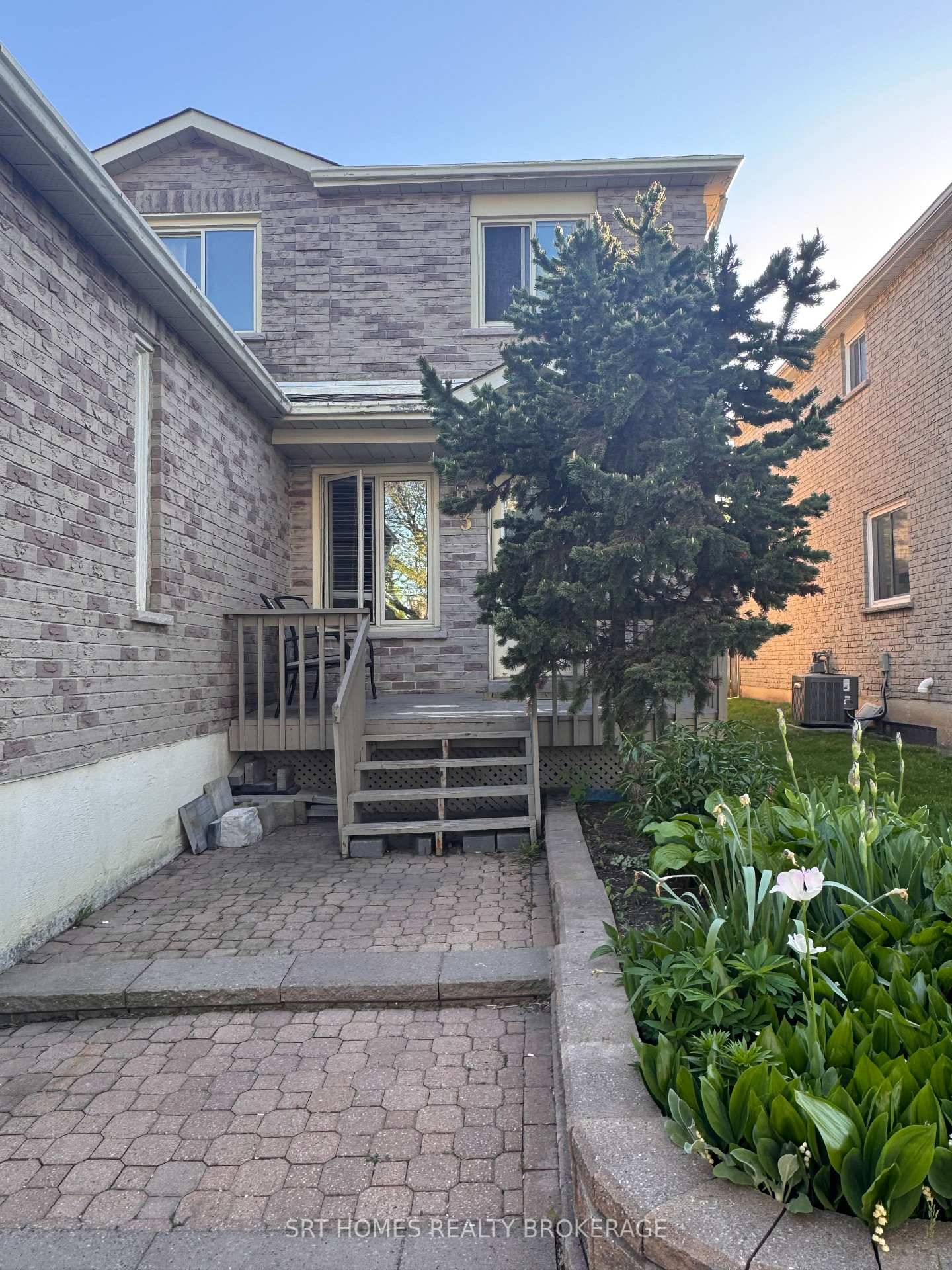 3-doyle-court-ajax-ontario-e13235520