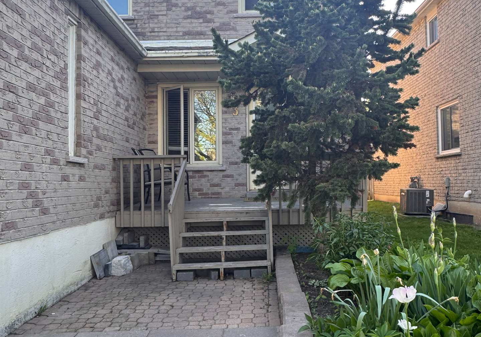 3-doyle-court-ajax-ontario-e13235520