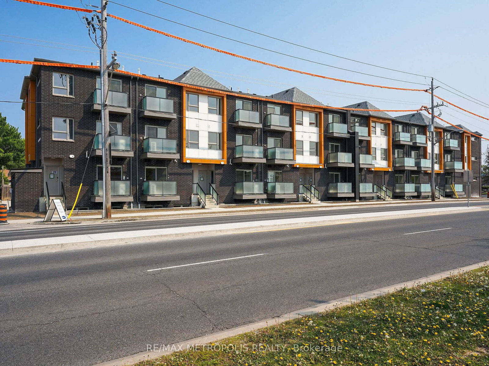 1081-danforth-road-scarborough-ontario-e13235584