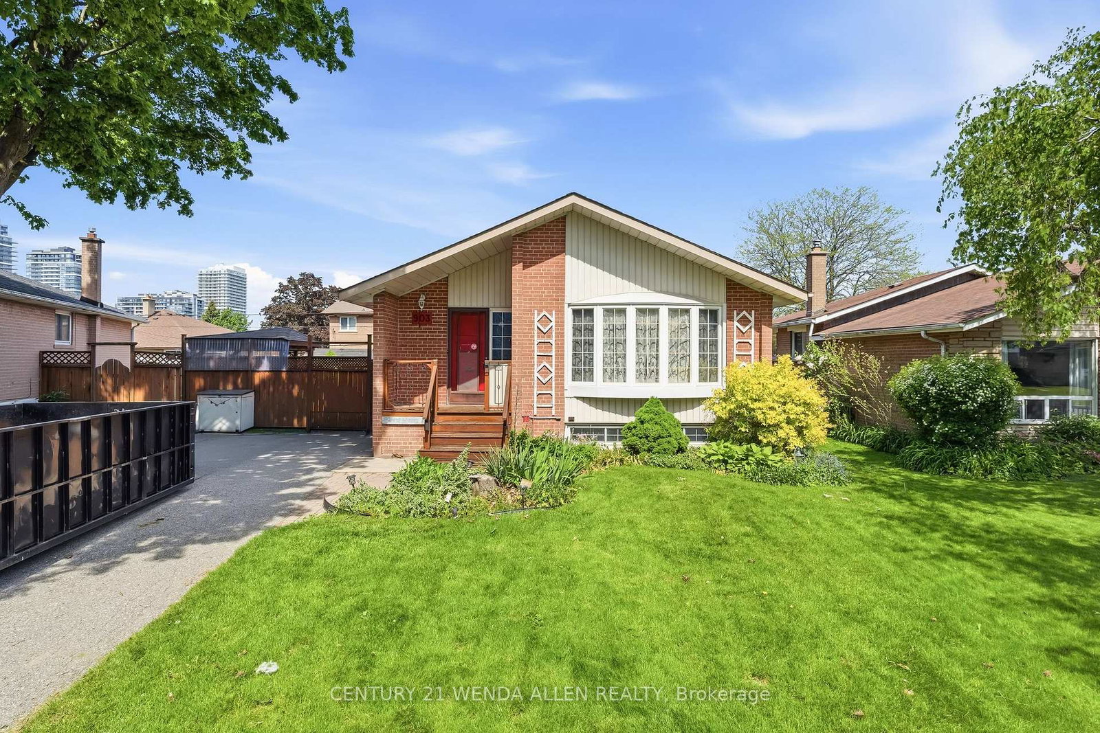 903-grenoble-boulevard-pickering-ontario-e13235640