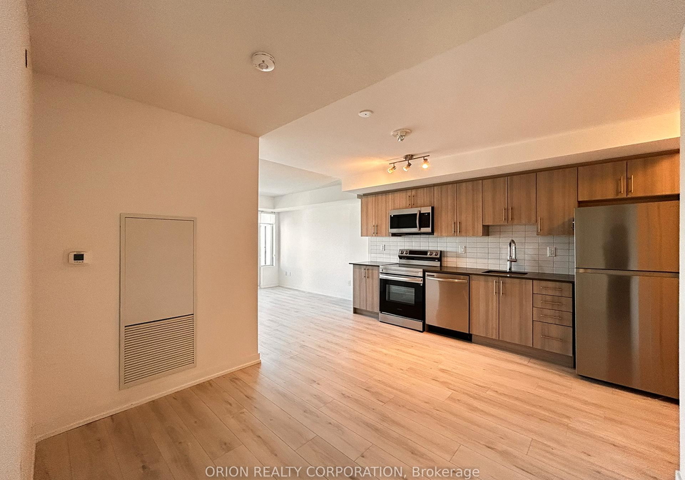 1435-celebration-drive-pickering-ontario-e13236070