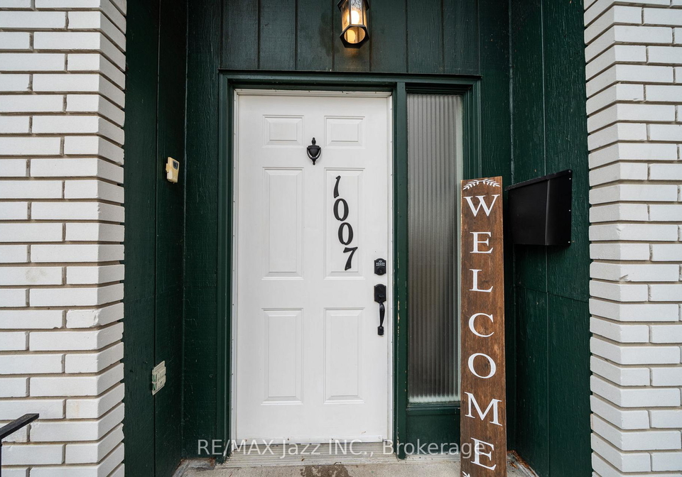 1007-cardinal-court-oshawa-ontario-e13236388