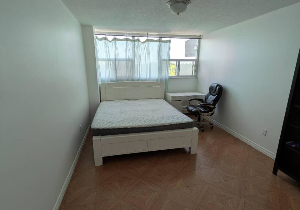 4101-steeles-avenue-e-scarborough-ontario-e13237136