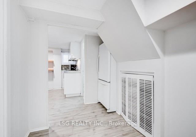 34-glencrest-boulevard-east-york-ontario-e13237508