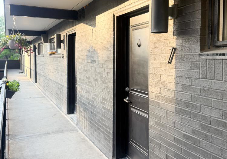678-queen-street-e-toronto-ontario-e13238580