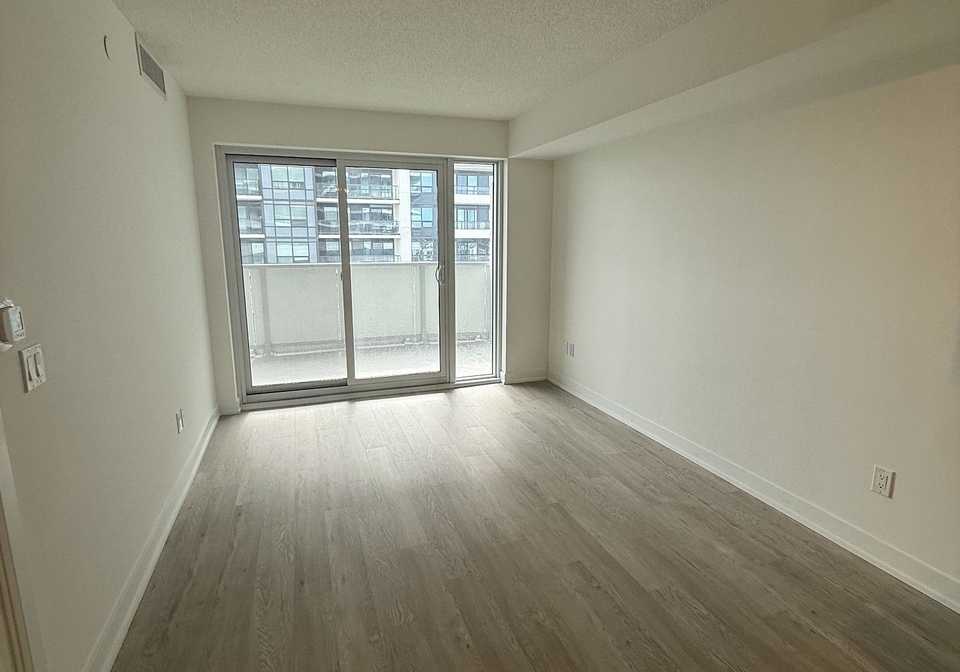 1010-sandy-beach-road-pickering-ontario-e13239214