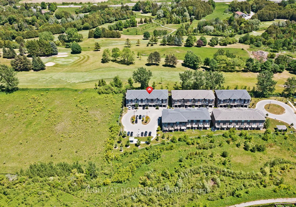 384-arctic-red-drive-e-oshawa-ontario-e13239422