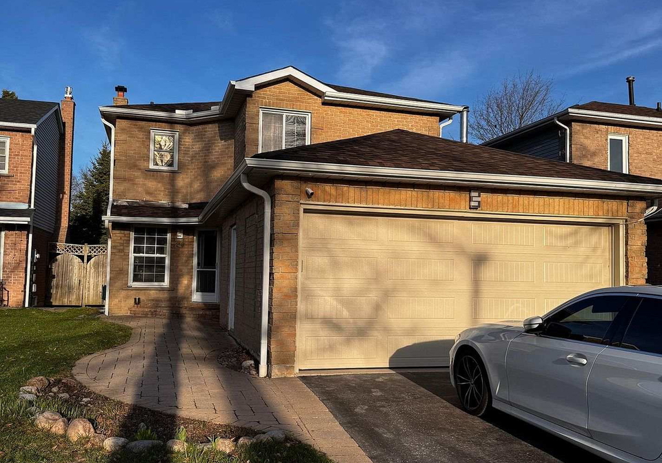 20-hemingford-place-whitby-ontario-e13240270