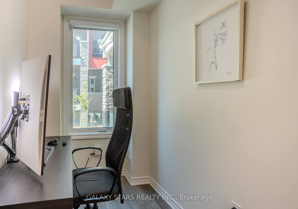 1034-reflection-place-pickering-ontario-e13240496