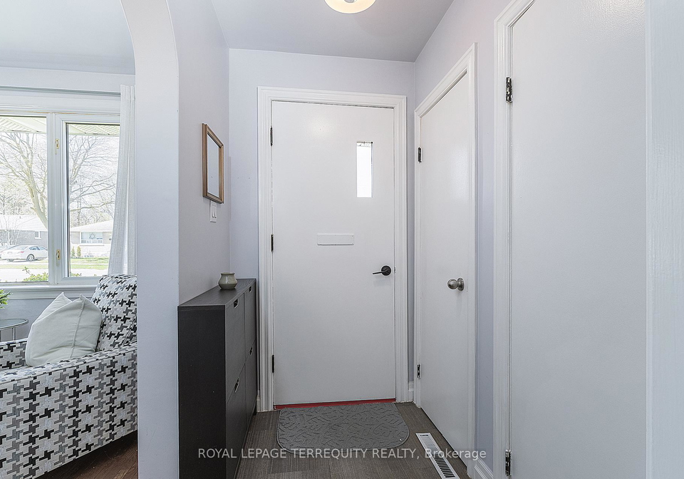 32-admiral-road-ajax-ontario-e13240686