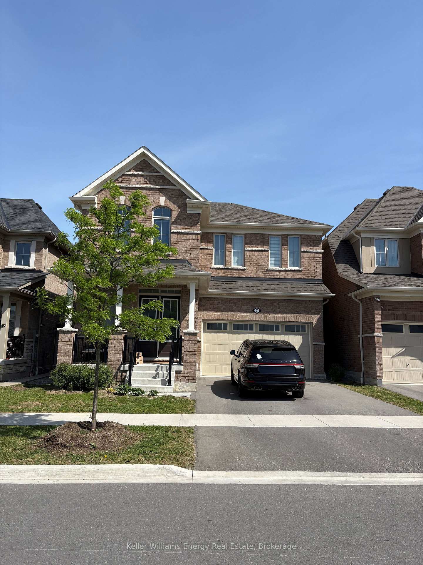 7-olerud-drive-whitby-ontario-e13240978