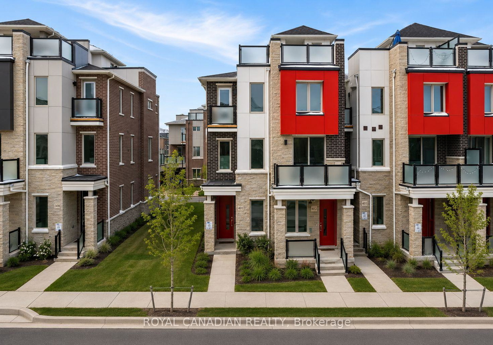 1034-reflection-place-pickering-ontario-e13241862