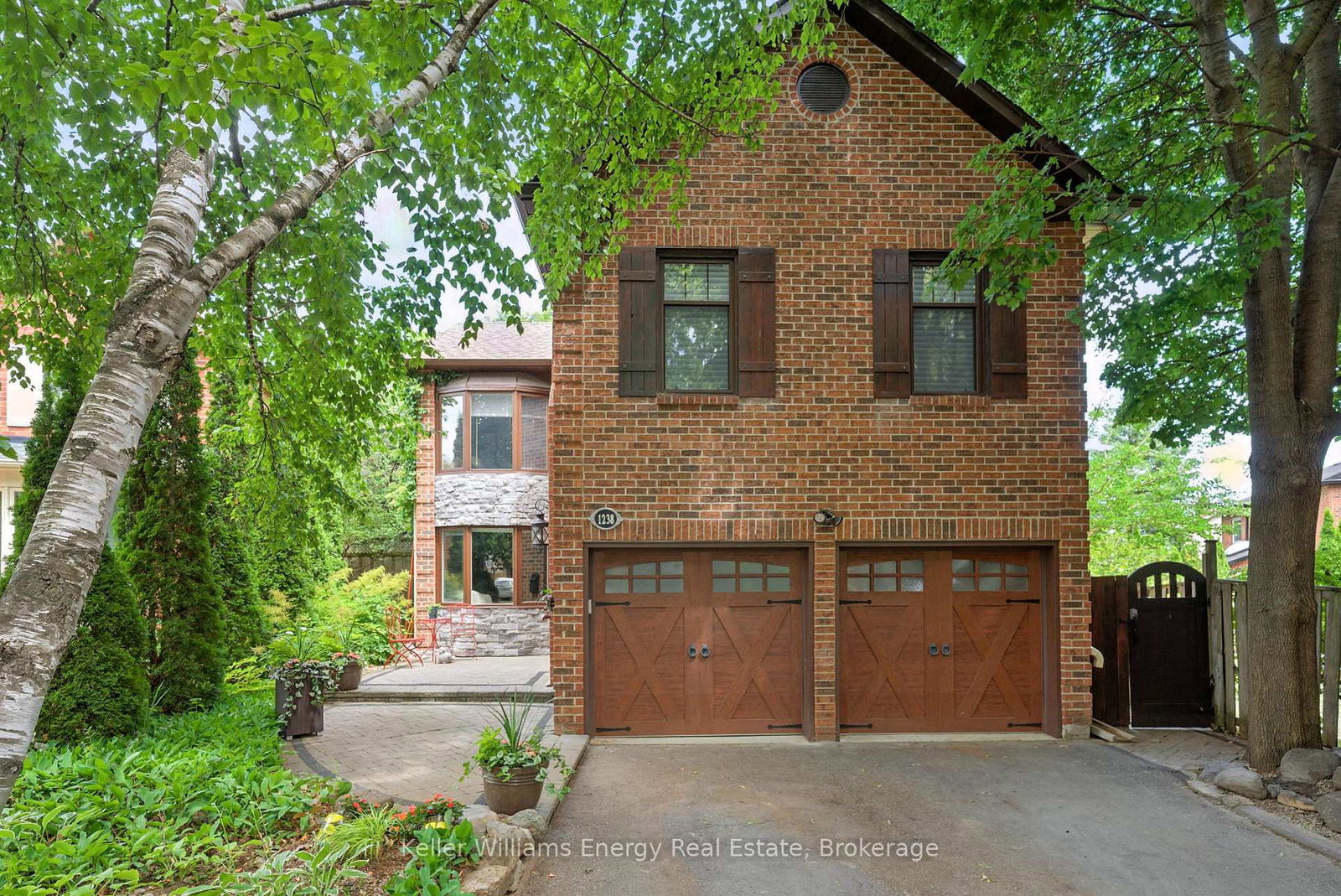 1238-fieldstone-circle-pickering-ontario-e13242018