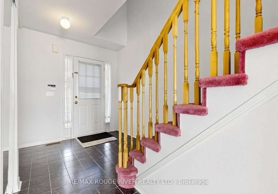 4-trowell-lane-ajax-ontario-e13242272