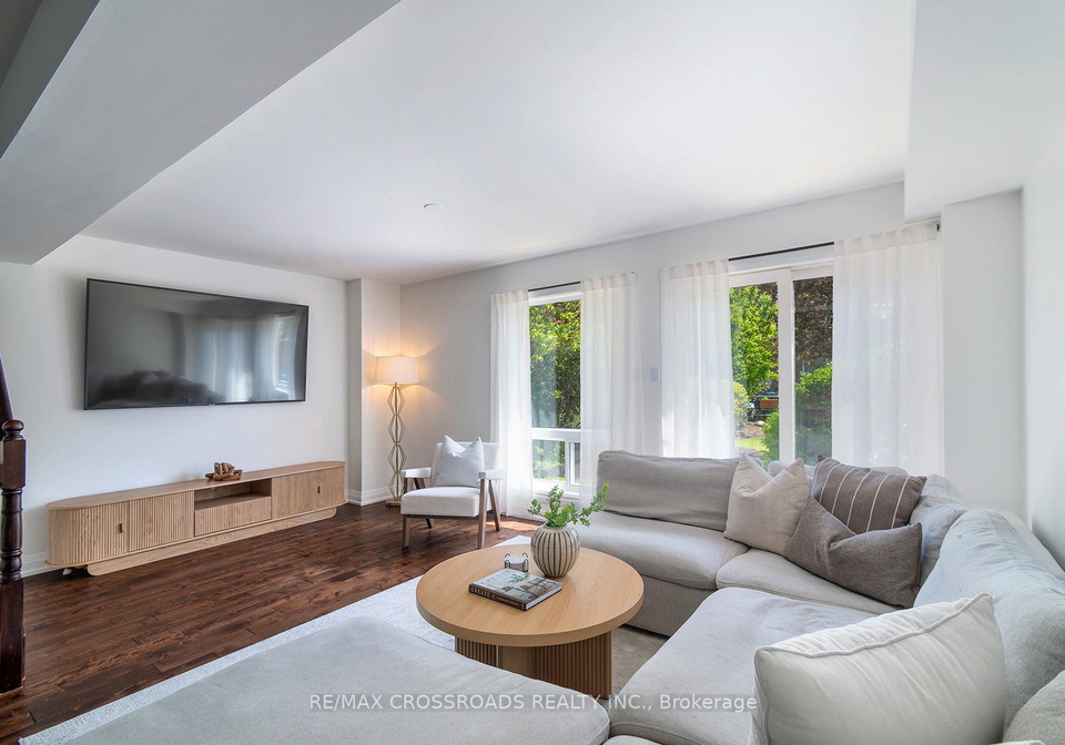 35-torr-lane-ajax-ontario-e13242380