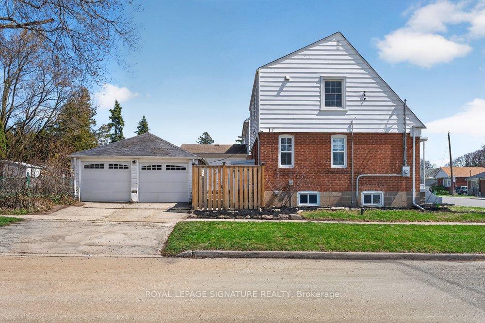 3244-st-clair-avenue-e-scarborough-ontario-e13242868