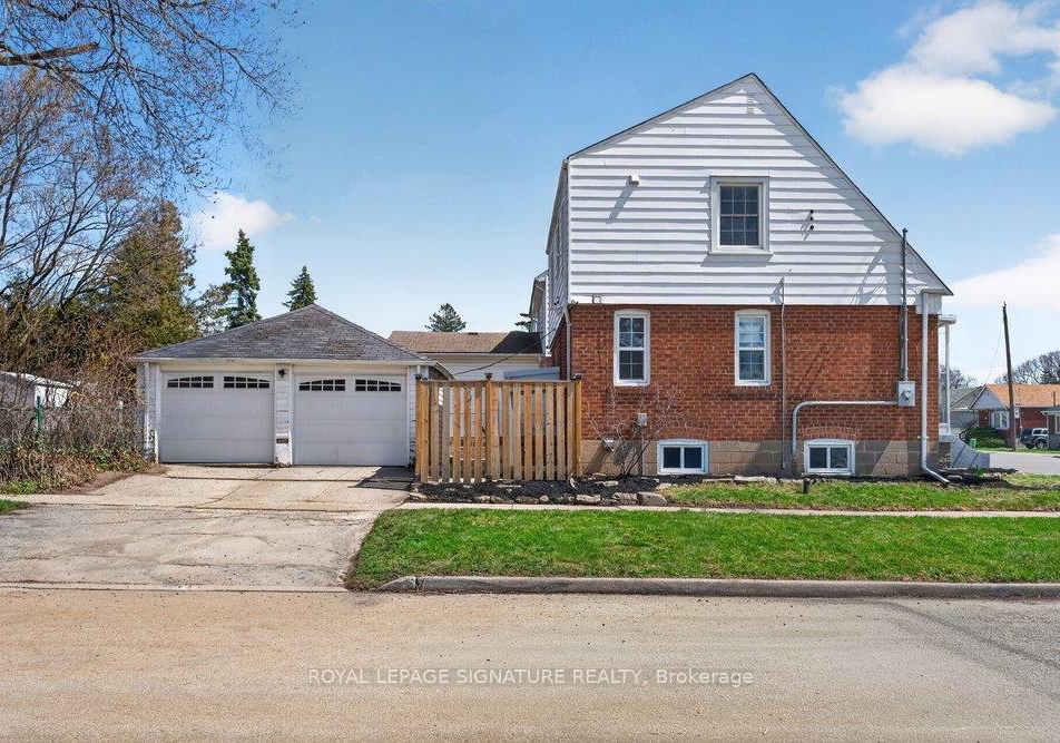 3244-st-clair-avenue-e-scarborough-ontario-e13242868