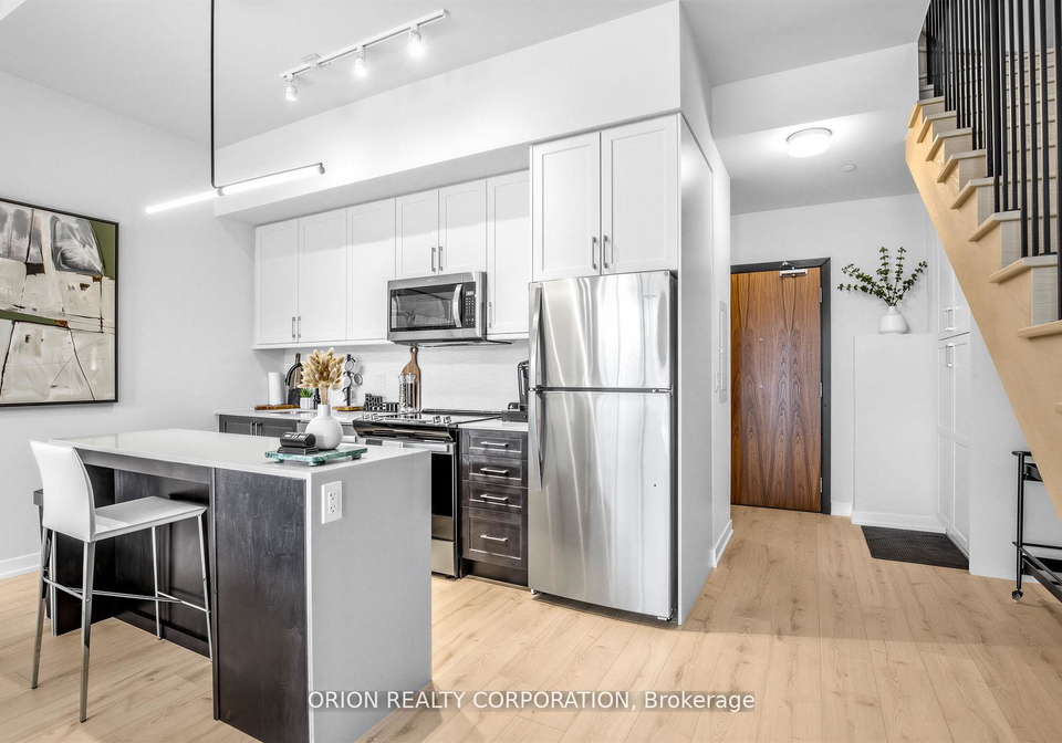 201-brock-street-s-whitby-ontario-e13242906