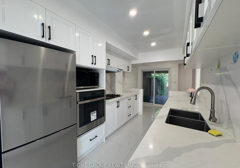 49-ambercroft-boulevard-scarborough-ontario-e13242980