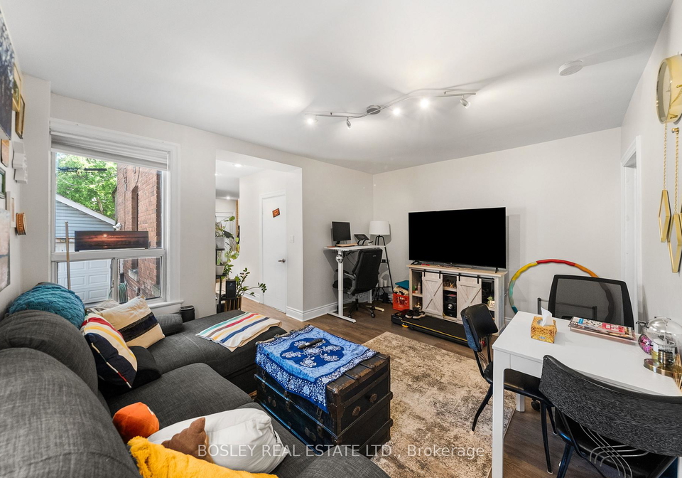 229-woodbine-avenue-toronto-ontario-e13243218