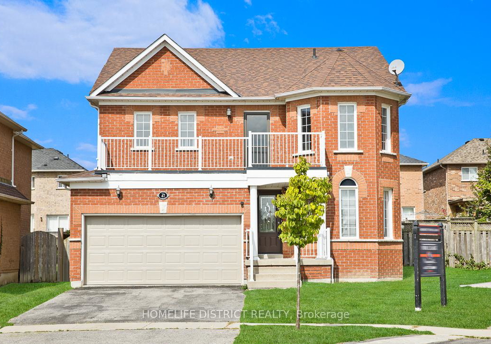 47-ball-crescent-whitby-ontario-e13243396