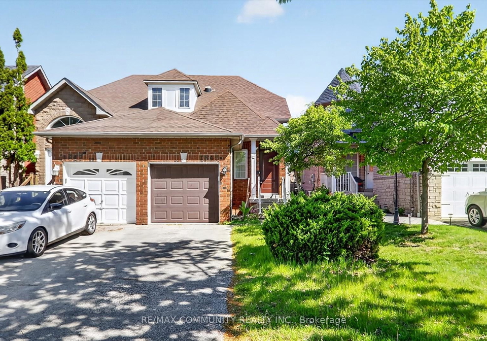 1645-autumn-crescent-pickering-ontario-e13243874