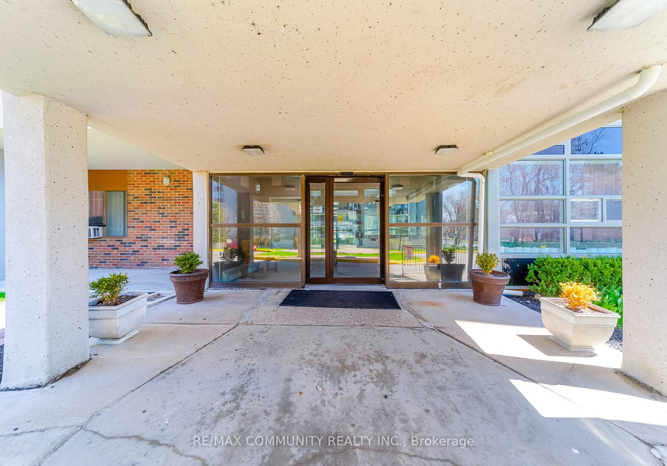 3380-eglinton-avenue-e-scarborough-ontario-e13247174