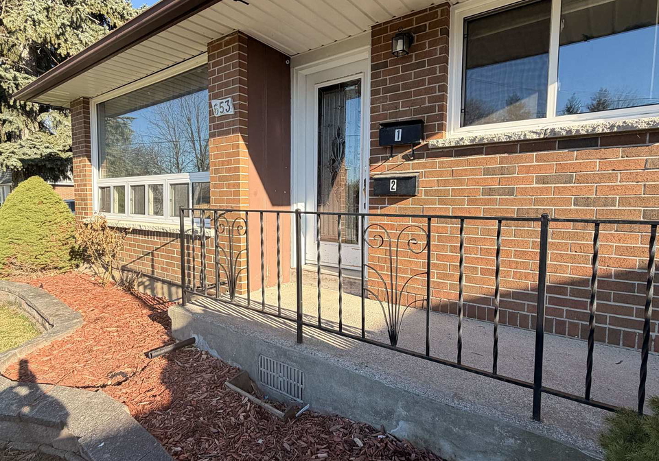 653-athol-street-e-oshawa-ontario-e13248810