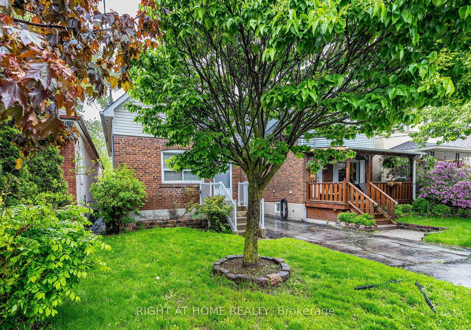 8-savoy-avenue-east-york-ontario-e13248884
