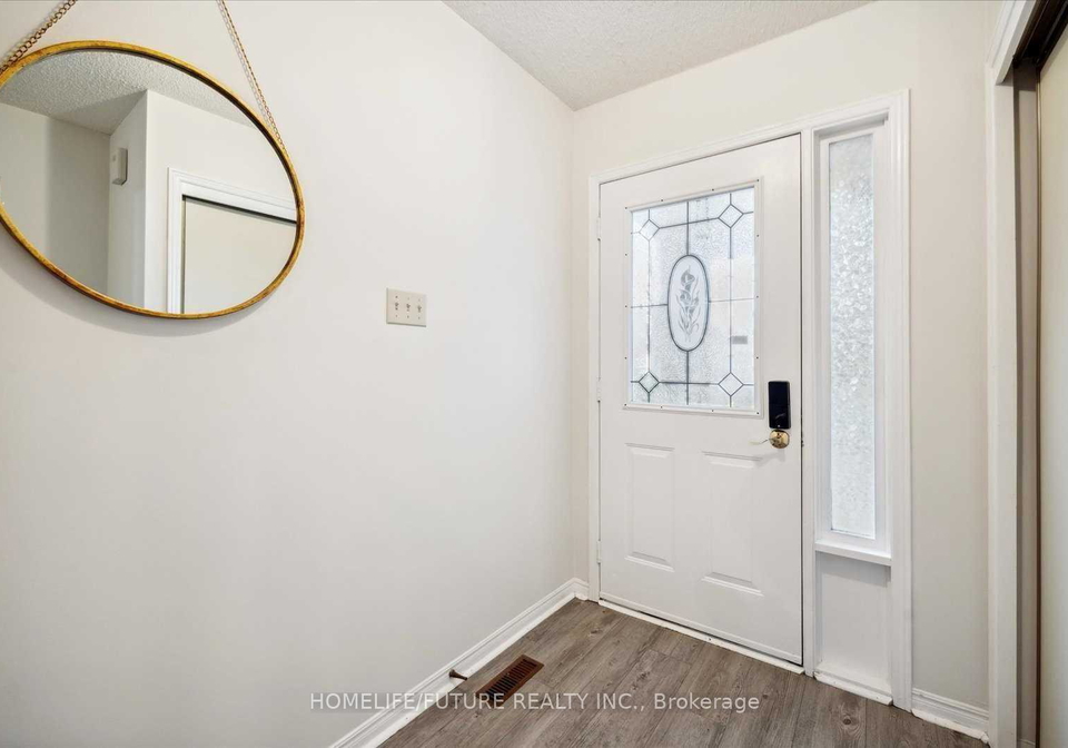 38-parade-square-scarborough-ontario-e13248960
