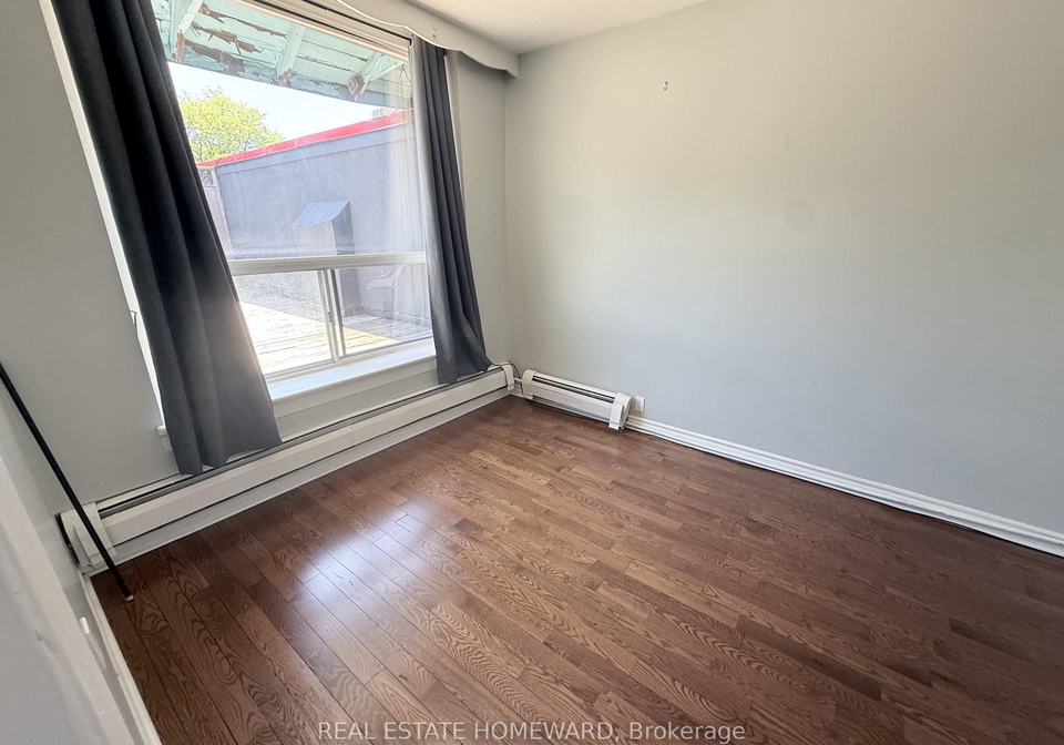 611-danforth-avenue-toronto-ontario-e13249776