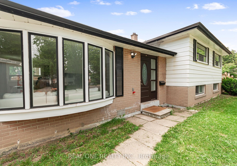 1-grovenest-drive-scarborough-ontario-e13249818