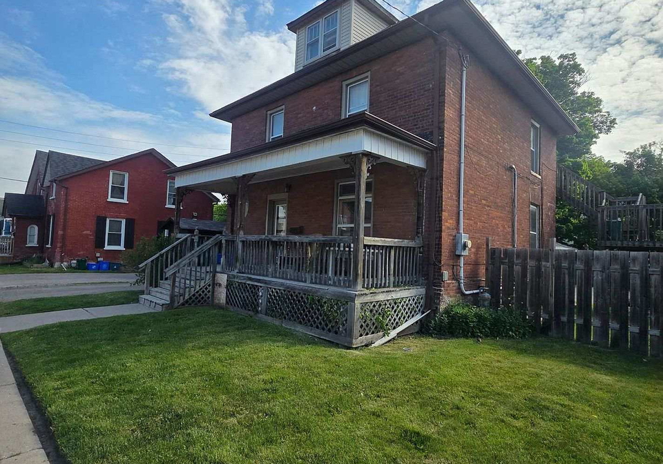 195-albert-street-oshawa-ontario-e13250066