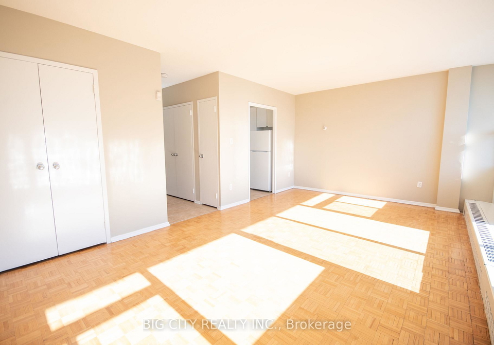 70-cambridge-avenue-east-york-ontario-e13257446