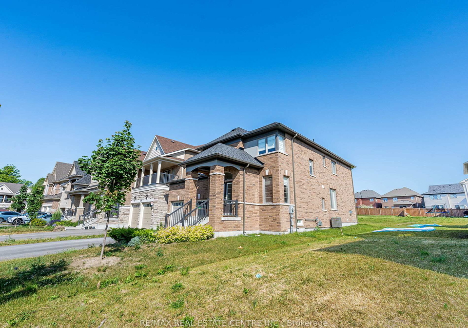 192-miyako-court-oshawa-ontario-e13273810