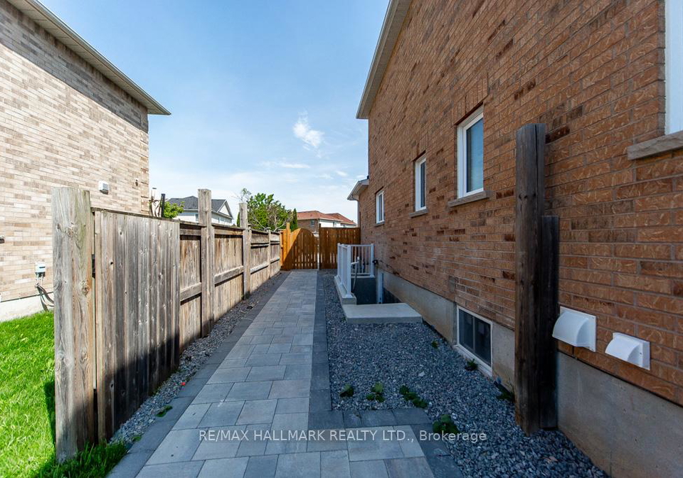 114-medland-avenue-whitby-ontario-e13294548