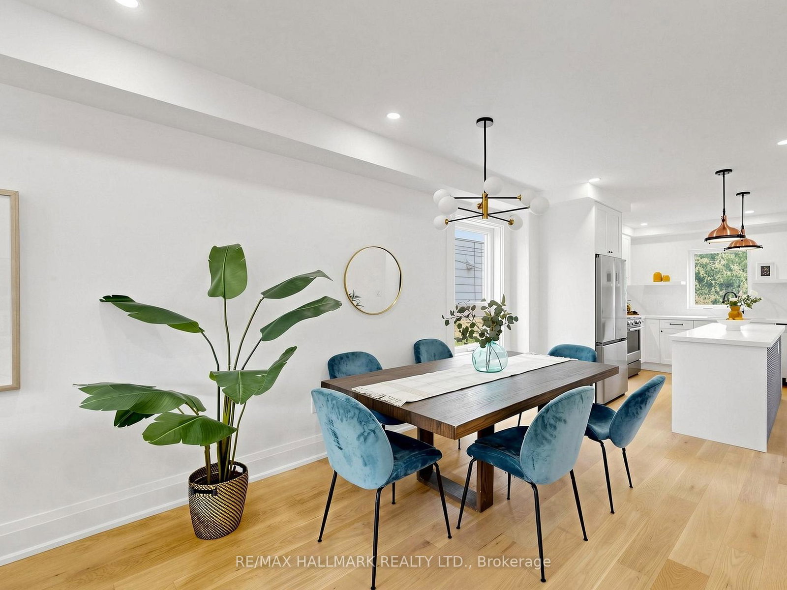 44-queensdale-avenue-east-york-ontario-e13322284
