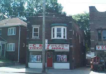 1637-gerrard-street-e-toronto-ontario-e1332404
