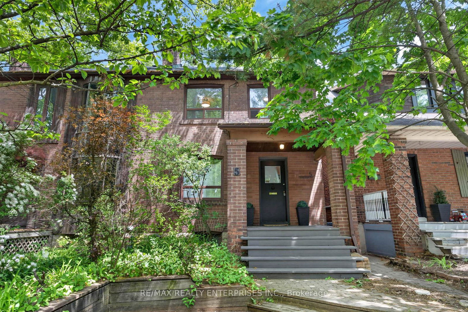 5-queensbury-avenue-scarborough-ontario-e13410434