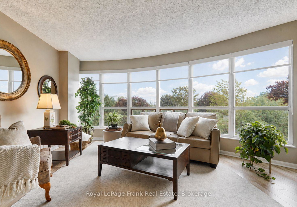 712-rossland-road-e-whitby-ontario-e13410576