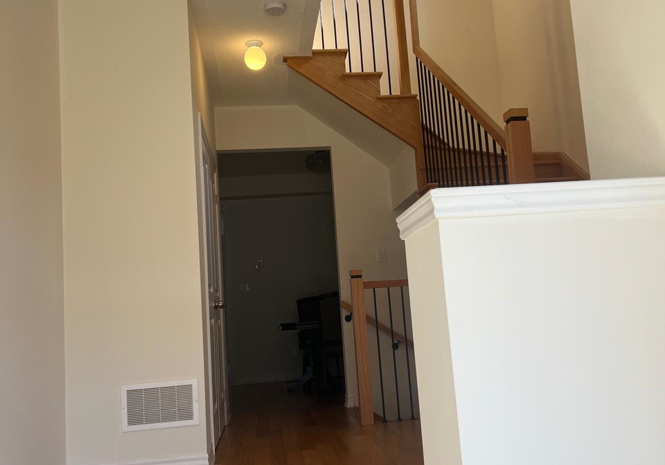 1105-cameo-street-pickering-ontario-e13410810