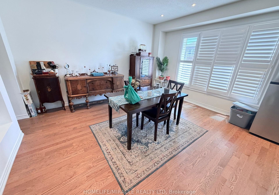 1195-plymouth-drive-oshawa-ontario-e13411258