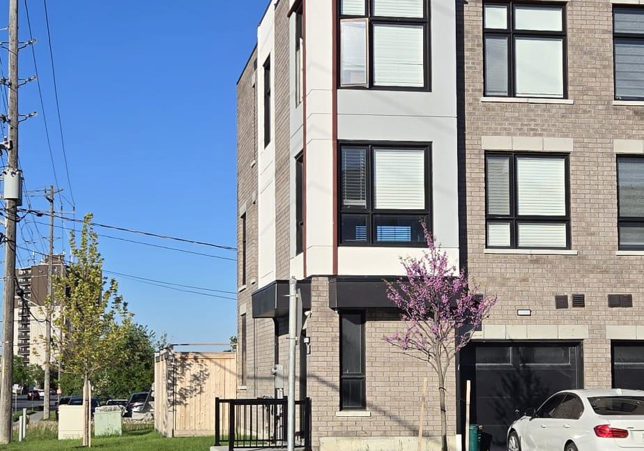 1-pegler-street-ajax-ontario-e13411298