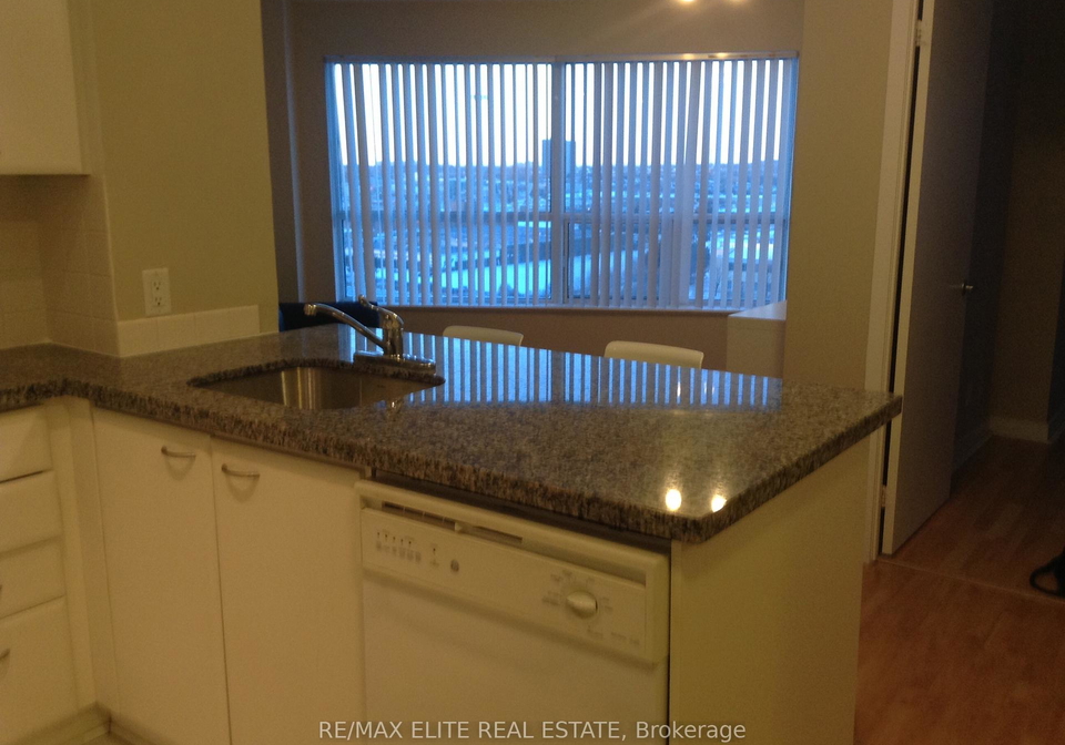 36-lee-centre-drive-scarborough-ontario-e13411730